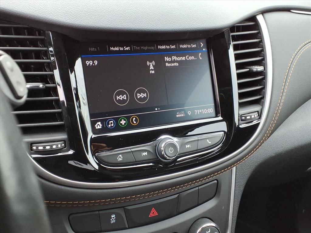 Used 2022 Chevrolet Trax LT w/ Sport Edition image 21