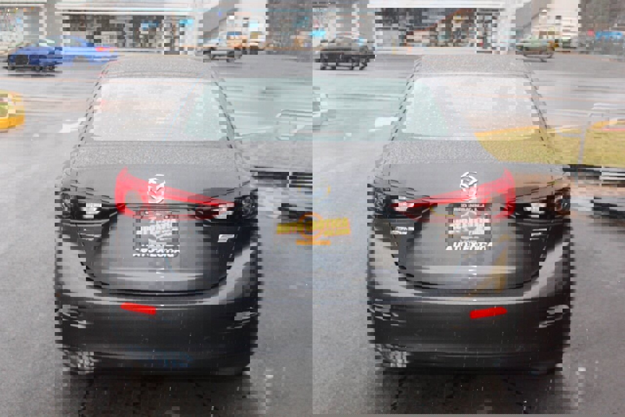 Used 2014 MAZDA MAZDA3 i Sport image 19