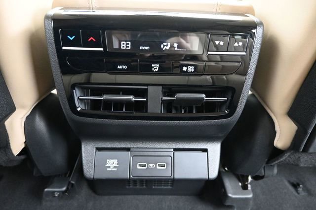 Used 2024 Acura MDX FWD w/ Technology Package image 18