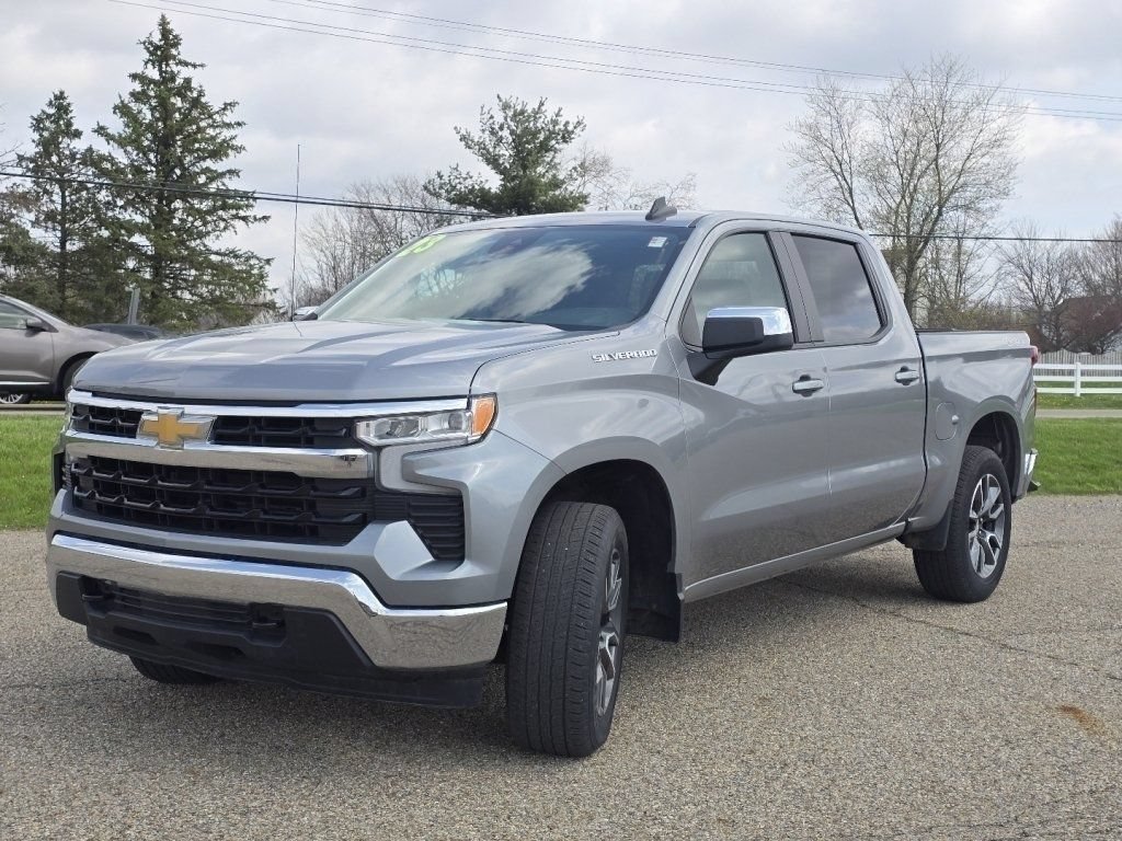 Used 2023 Chevrolet Silverado 1500 LT AWD/4WD image 9