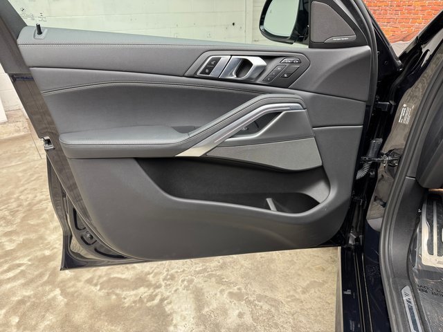 Certified 2023 BMW X6 xDrive40i w/ M Sport Package image 10