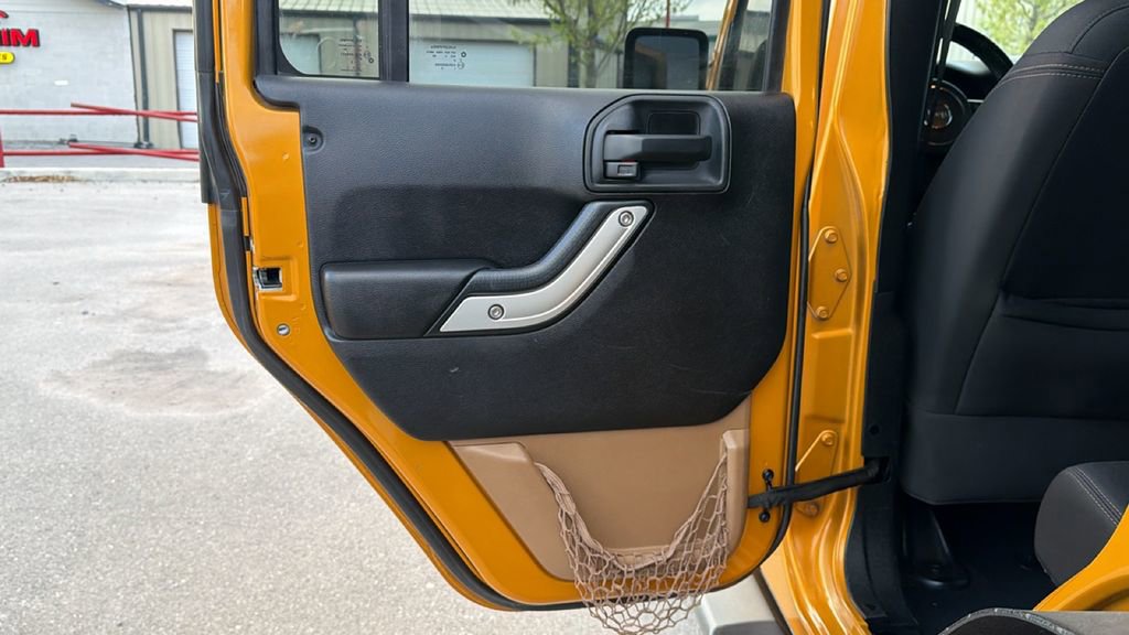 Used 2014 Jeep Wrangler Unlimited Sahara w/ Dual Top Group image 31