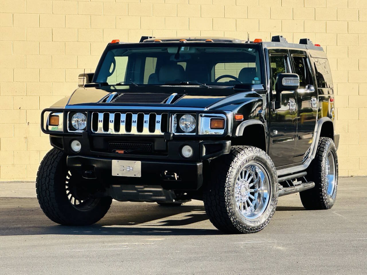 Used 2004 HUMMER H2 w/ Preferred Equipment Group AWD/4WD image 5