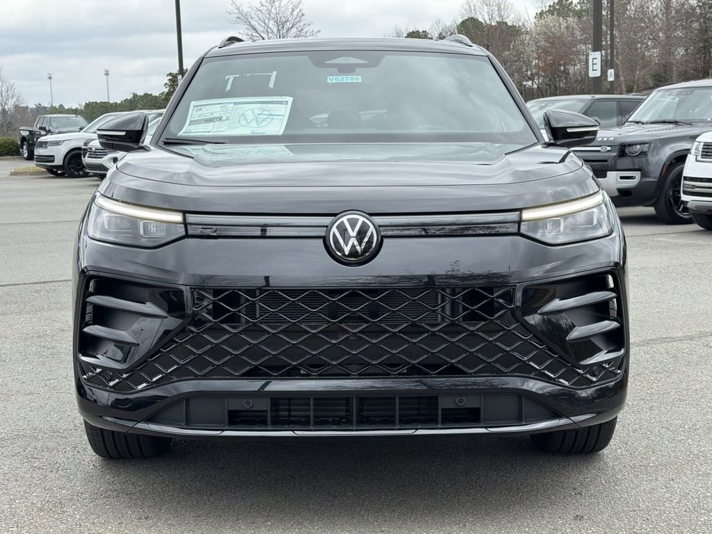 New 2026 Volkswagen Tiguan SE R-Line image 8