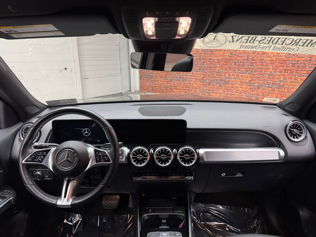 Certified 2024 Mercedes-Benz GLB 250 4MATIC image 10