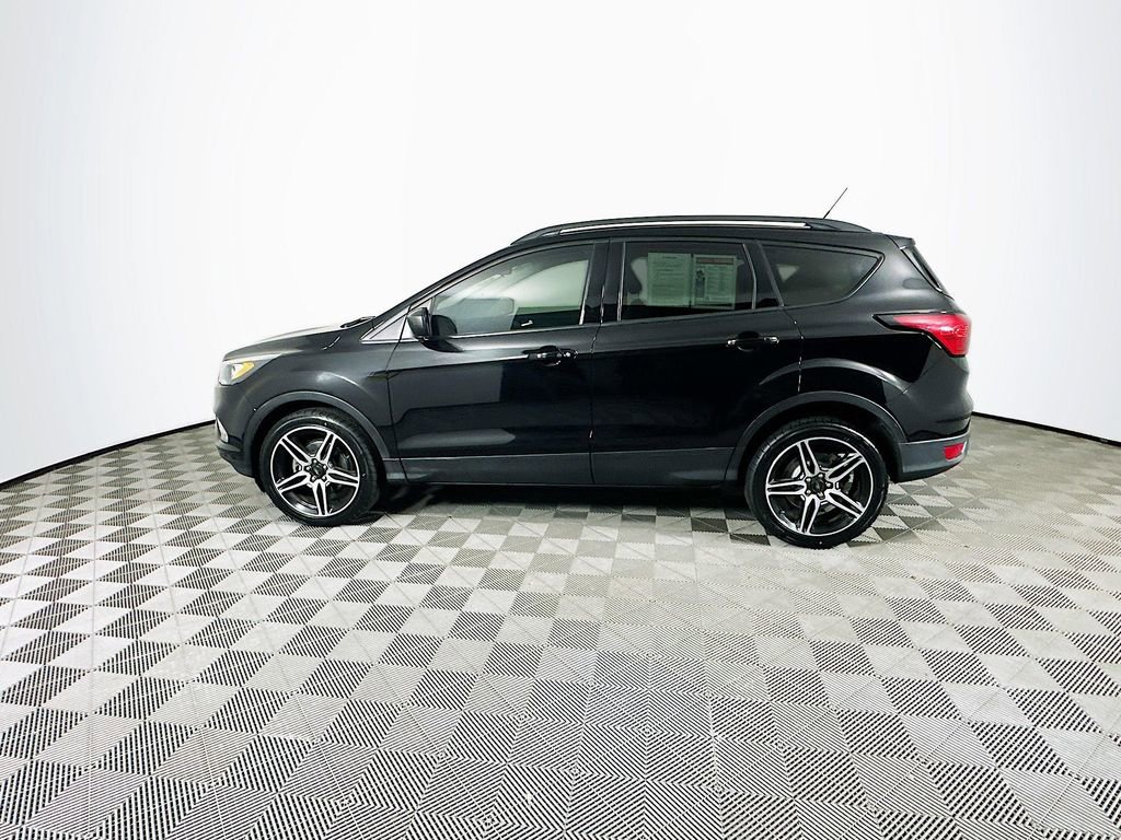 Used 2019 Ford Escape SEL image 6