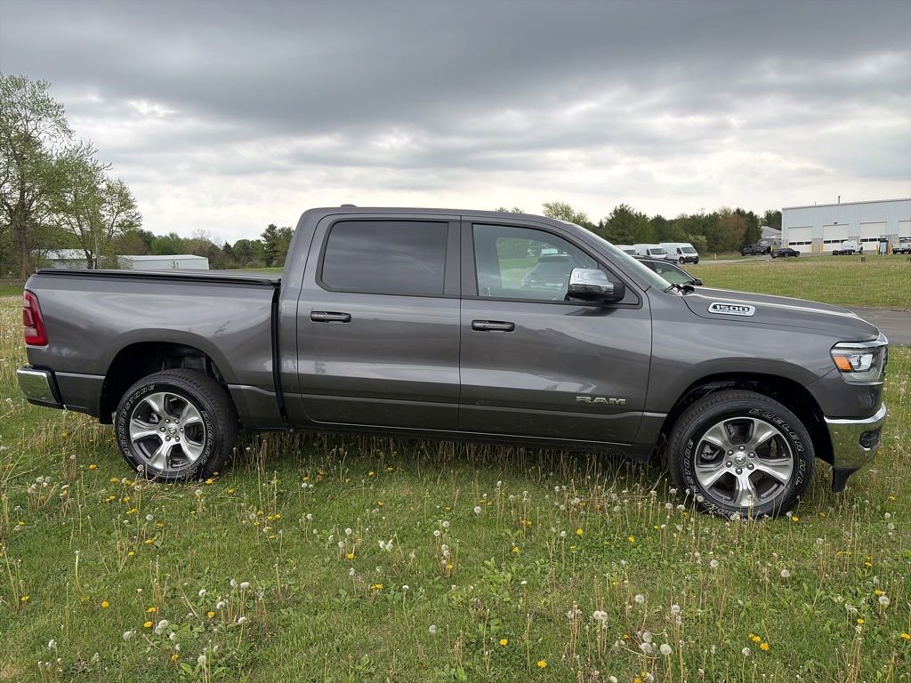 Used 2023 RAM 1500 Laramie AWD/4WD image 2