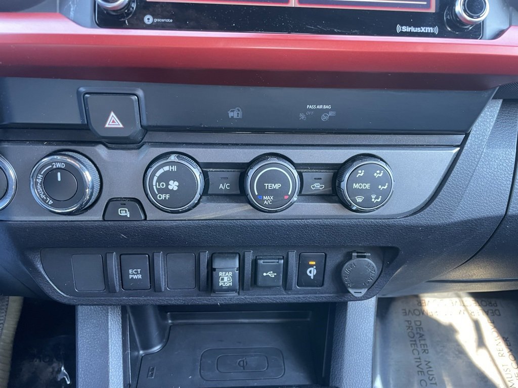 Used 2020 Toyota Tacoma TRD Off-Road image 11