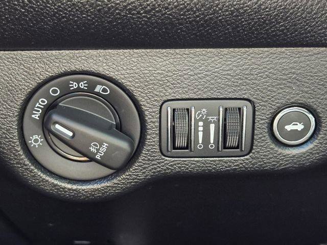 Used 2018 Dodge Challenger T/A RWD image 21
