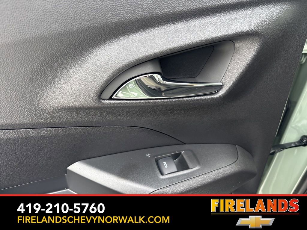 New 2026 Chevrolet Trax ACTIV w/ Sunroof Package image 40