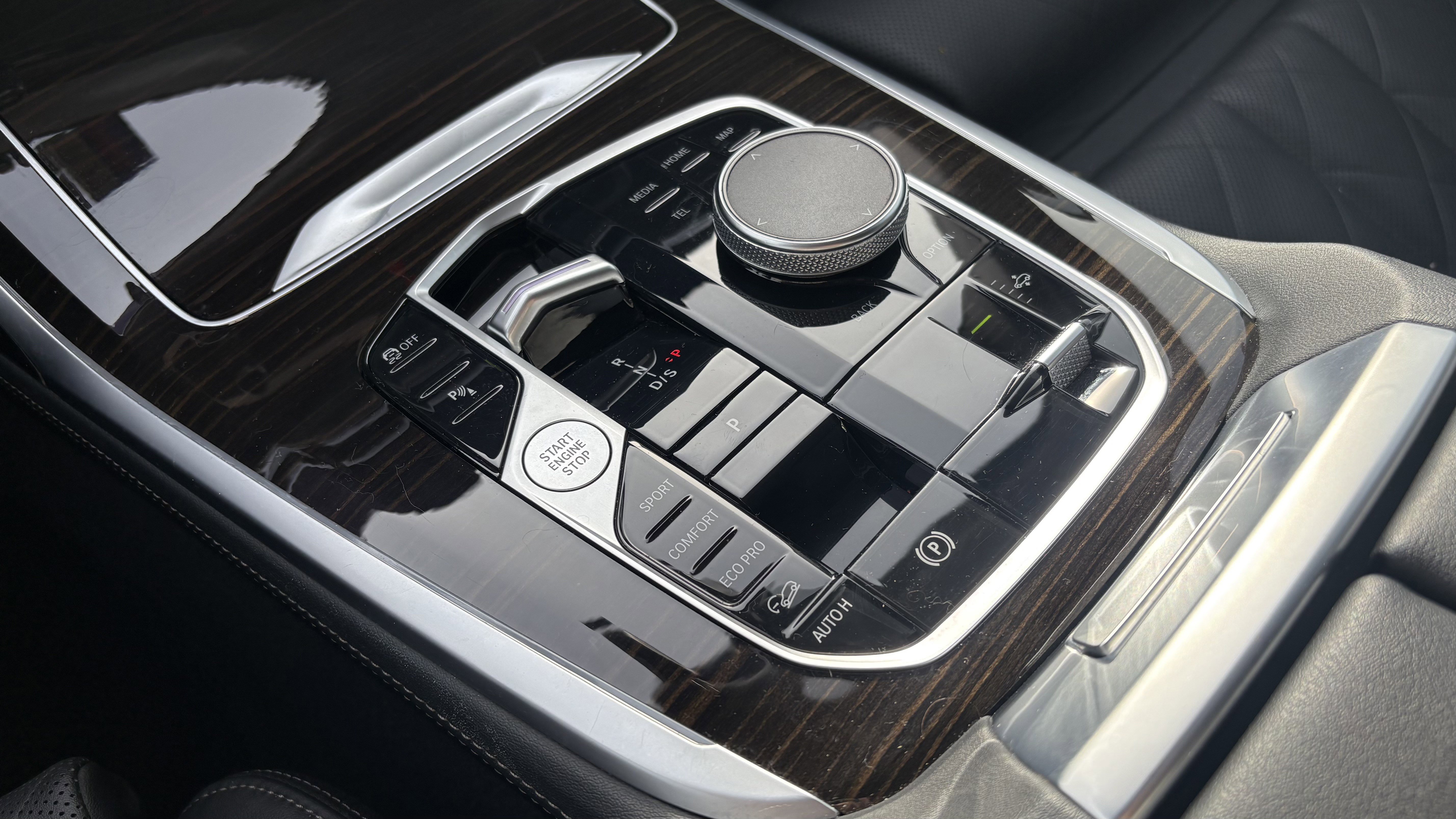 Certified 2023 BMW X7 xDrive40i image 27