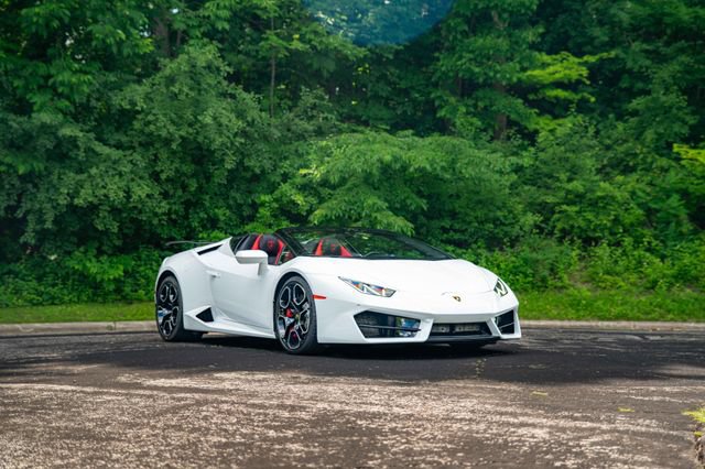 Used 2019 Lamborghini Huracan LP 580-2 RWD image 31