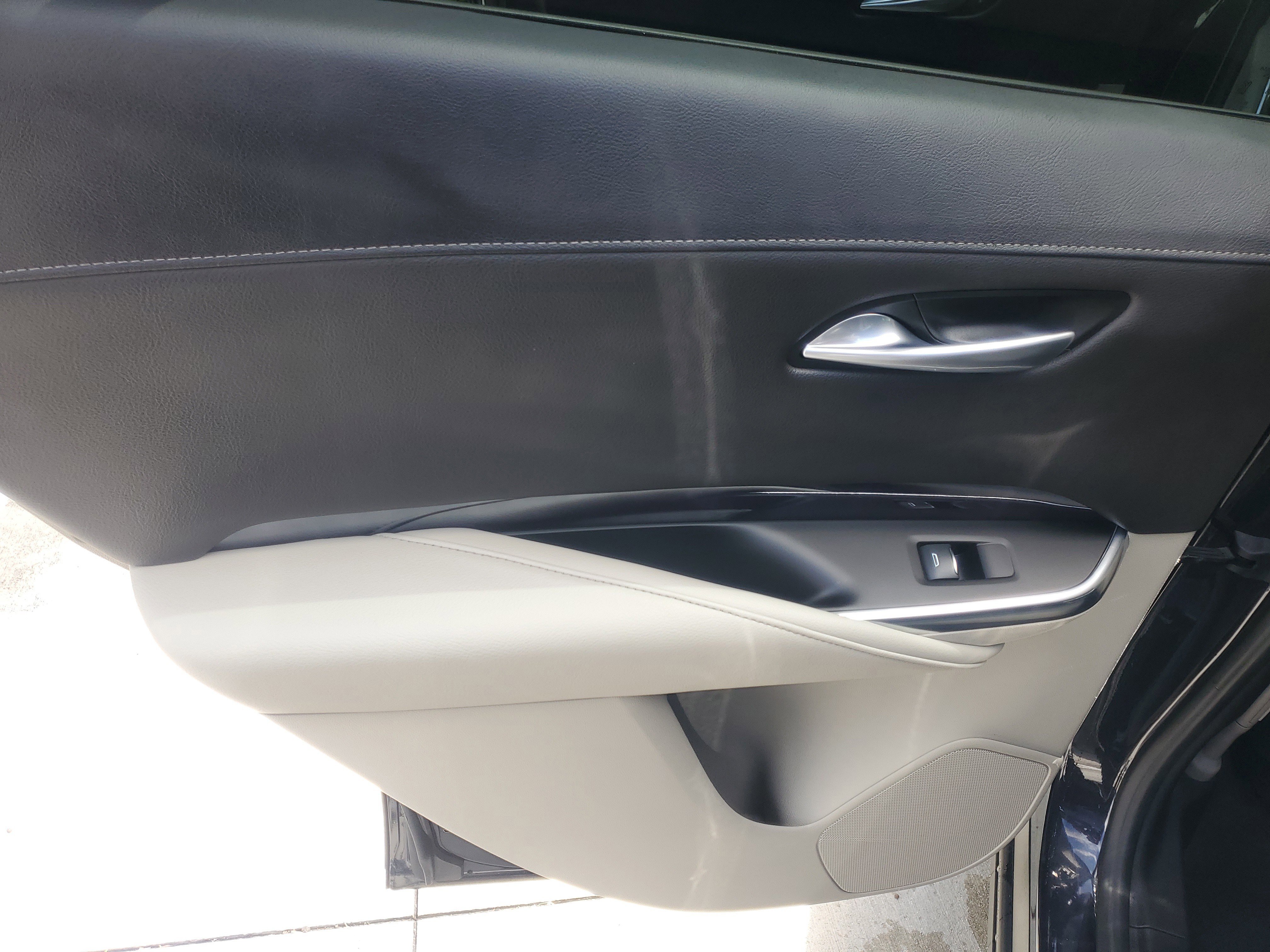 Used 2023 Cadillac XT4 Luxury FWD image 18
