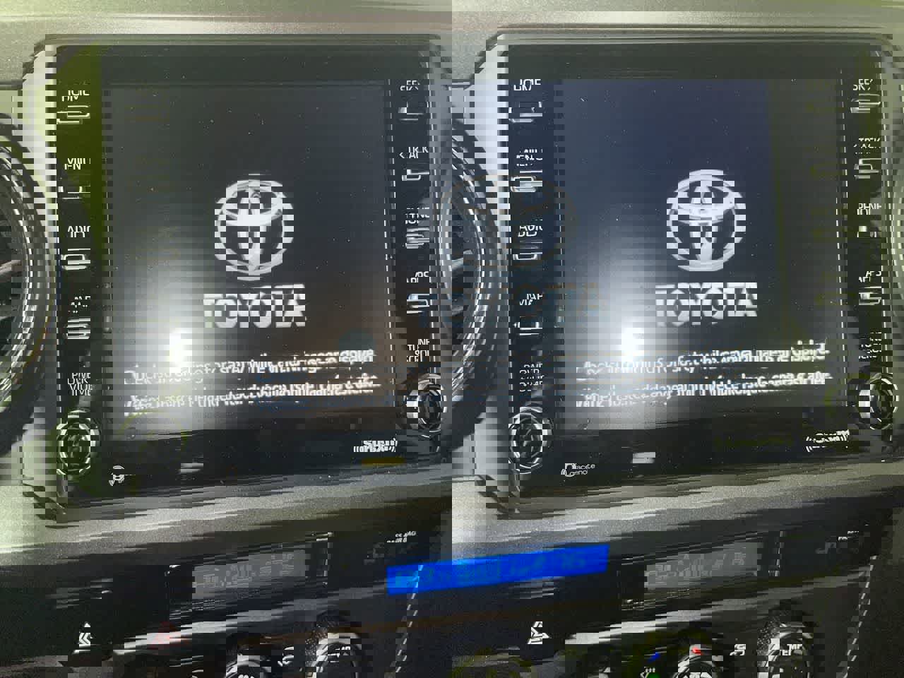 Used 2023 Toyota Tacoma TRD Off-Road image 18