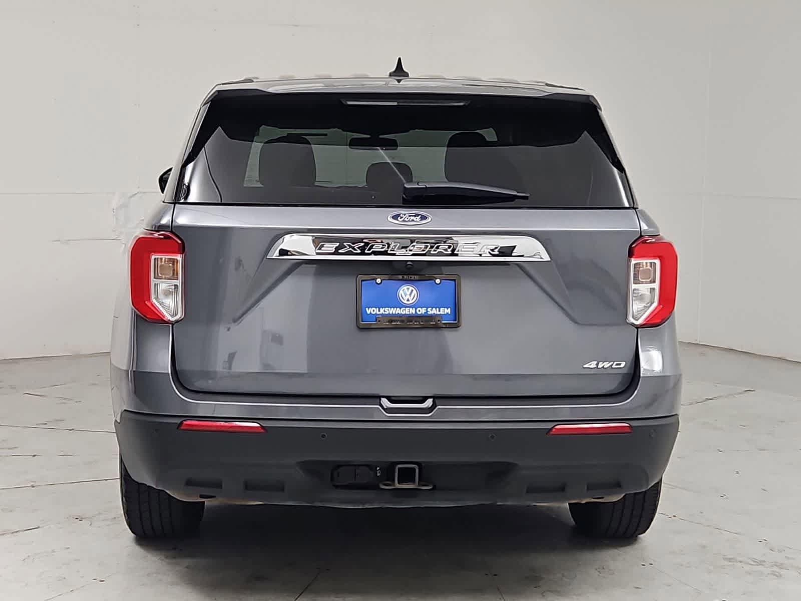 Used 2022 Ford Explorer 4WD w/ Class IV Trailer Tow Package image 5