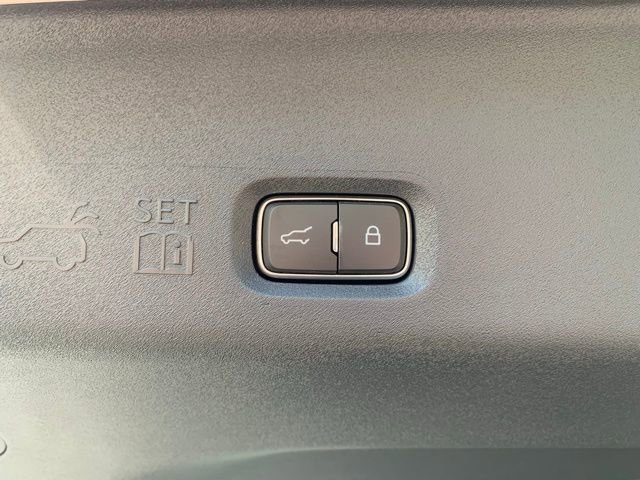 New 2026 Lincoln Navigator Premiere AWD/4WD image 6