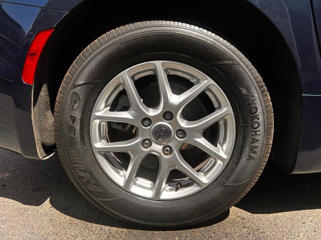 Used 2025 Chrysler Pacifica Select FWD image 37
