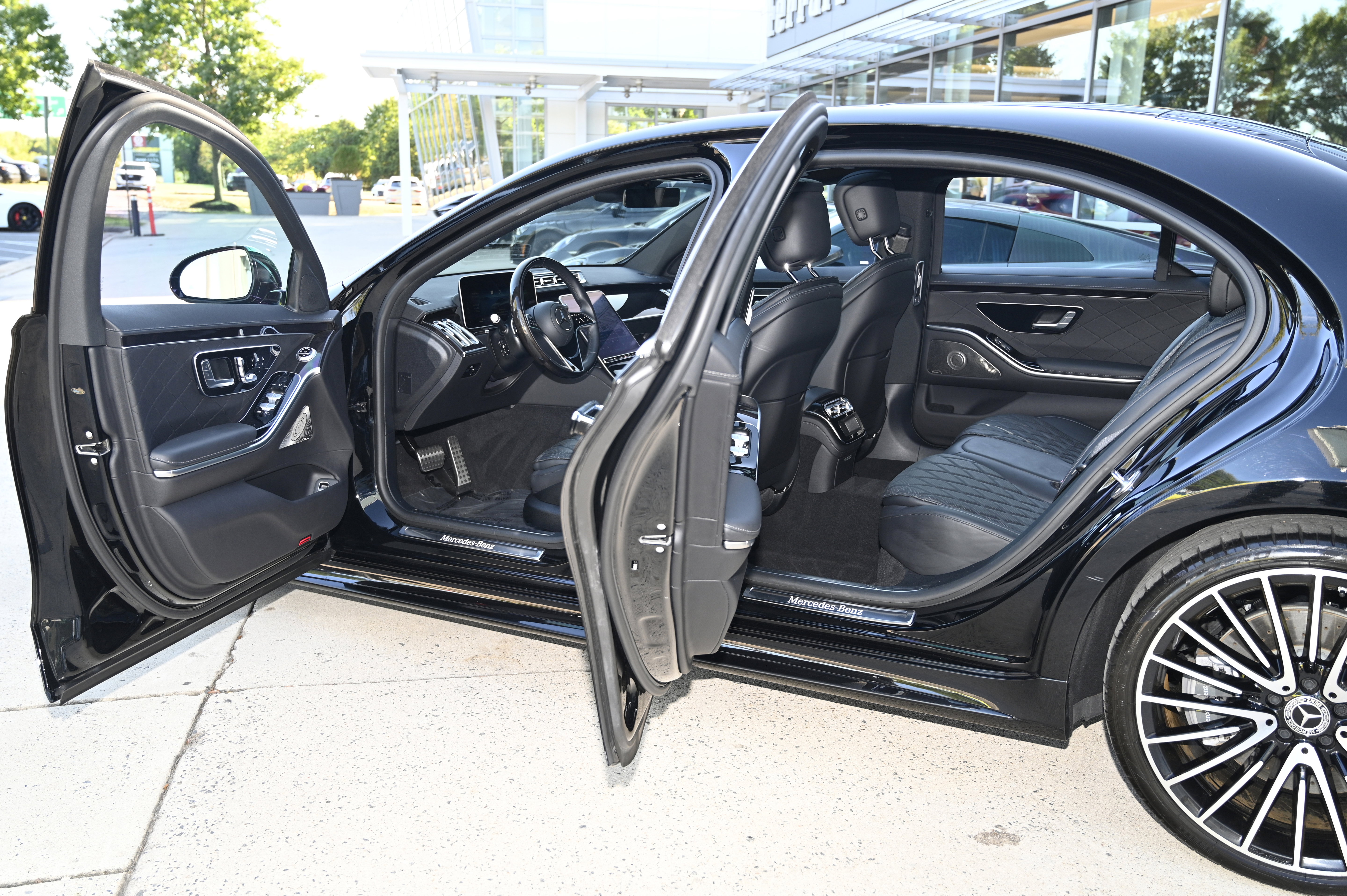 Used 2022 Mercedes-Benz S 580 4MATIC Sedan image 31