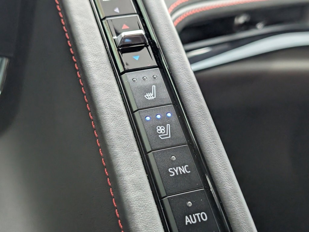 Used 2023 Chevrolet Corvette Z06 w/ Stealth Interior Trim Package image 20