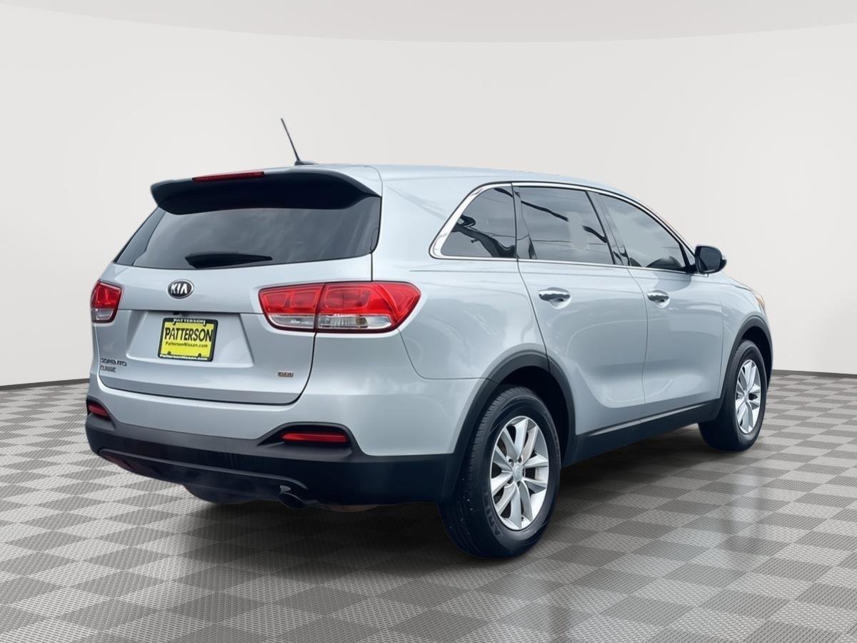 Used 2018 Kia Sorento L FWD image 5