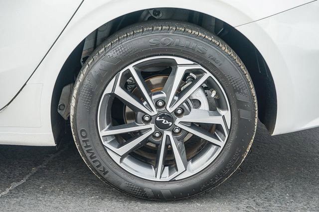 Used 2023 Kia Forte LXS image 12