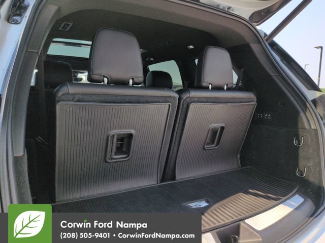 Used 2024 Cadillac XT6 Sport w/ Technology Package AWD/4WD image 30