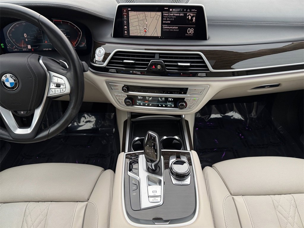 Used 2020 BMW 750i xDrive w/ Executive Package image 11