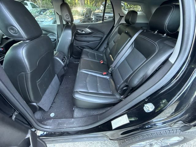 Used 2024 GMC Terrain SLT AWD/4WD image 11