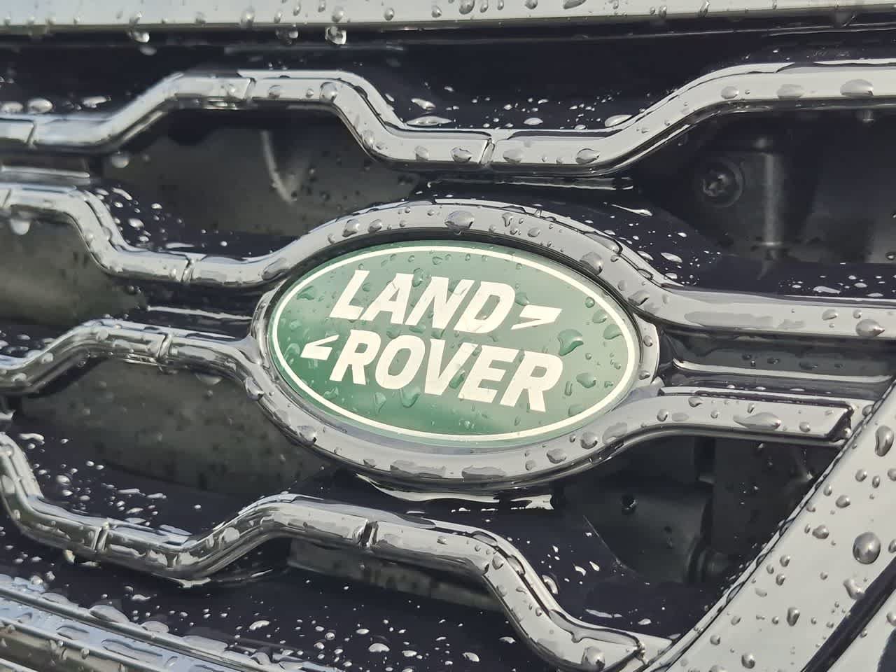 Certified 2023 Land Rover Range Rover Evoque R-Dynamic SE AWD/4WD image 12