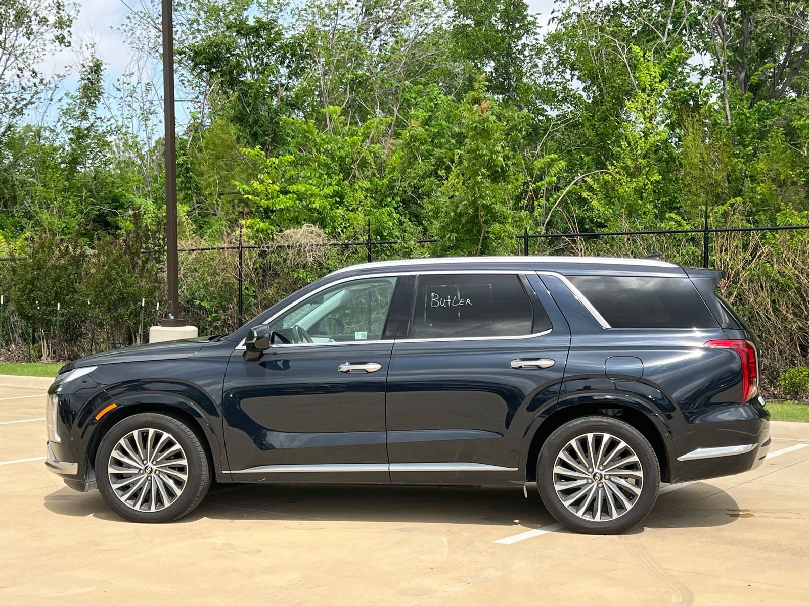 Used 2024 Hyundai Palisade Calligraphy AWD/4WD image 6