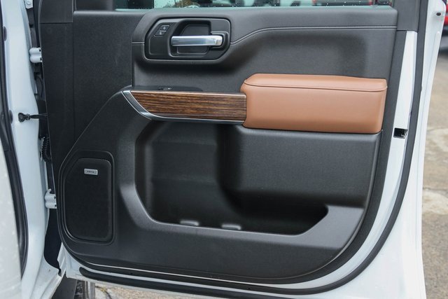 Used 2023 Chevrolet Silverado 2500 High Country w/ Z71 Off-Road Package image 18