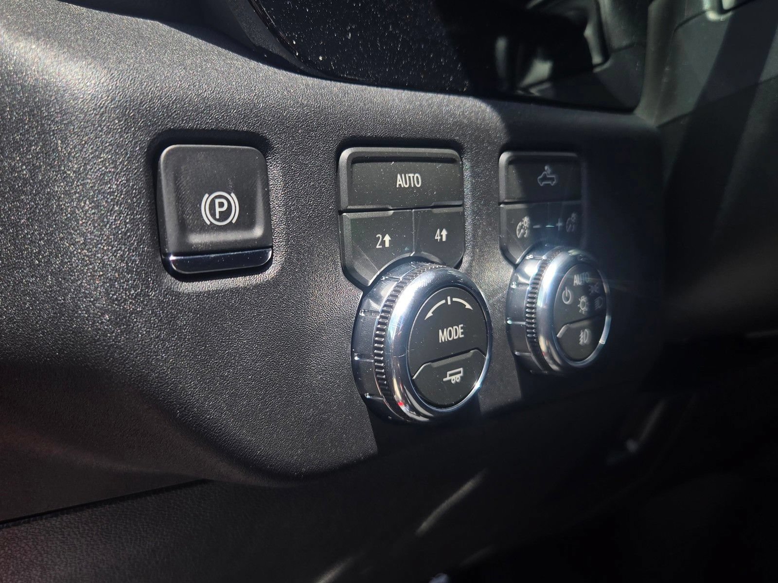 New 2026 GMC Sierra 1500 Elevation AWD/4WD image 12