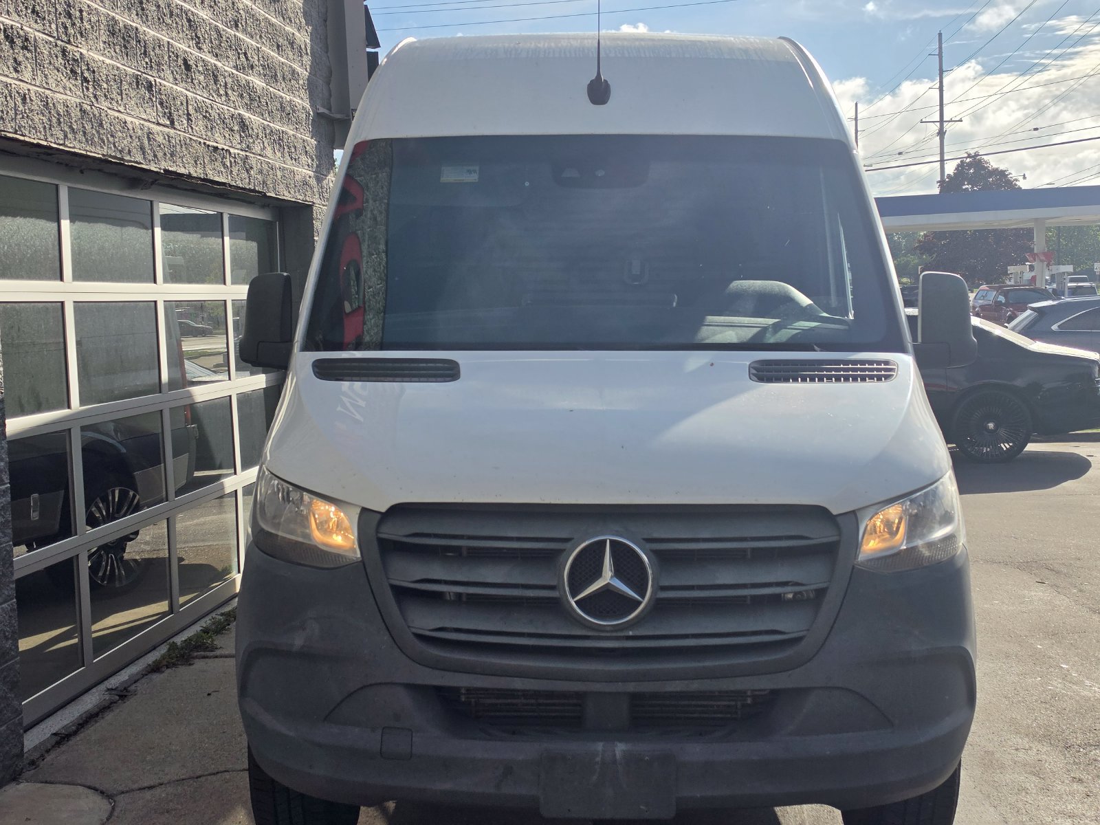 Used 2020 Mercedes-Benz Sprinter 2500 image 2