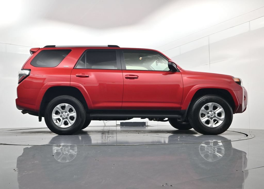 Used 2024 Toyota 4Runner SR5 AWD/4WD image 51