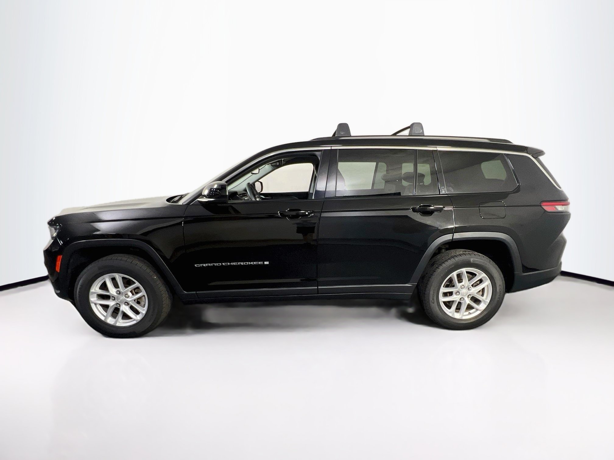 Used 2023 Jeep Grand Cherokee L Laredo AWD/4WD image 8