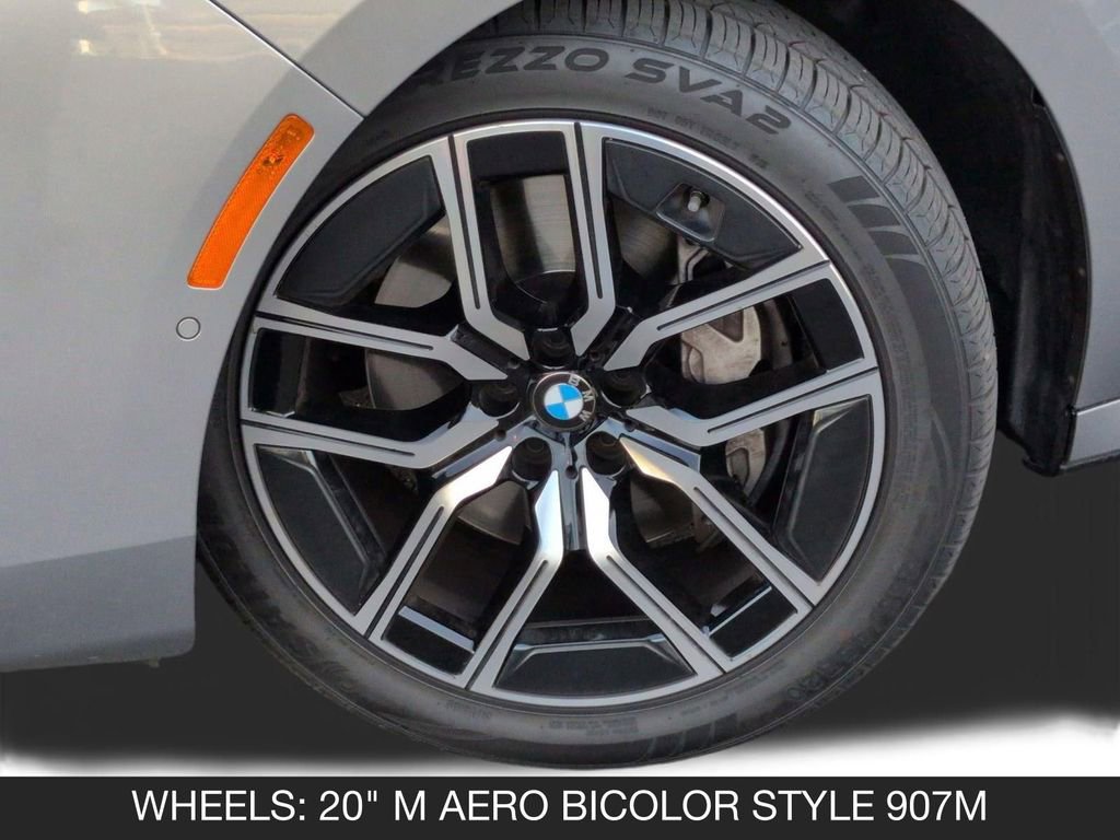Used 2025 BMW 740i image 11