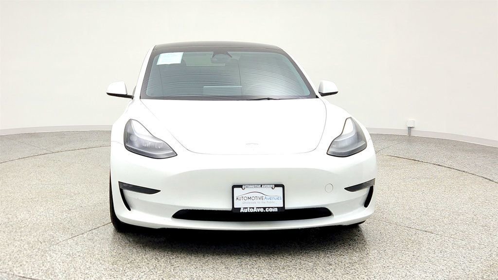 Used 2023 Tesla Model 3 Performance image 2