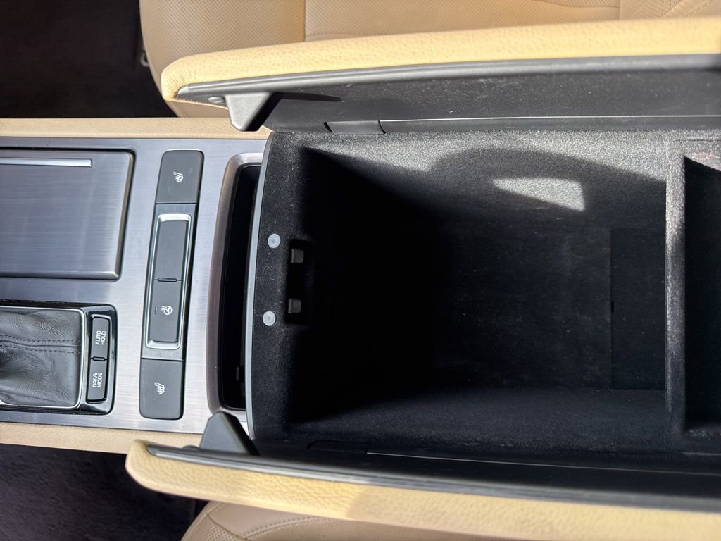 Used 2017 Genesis G80 3.8 image 28