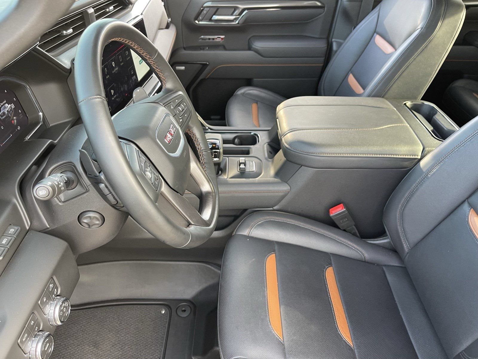 Certified 2026 GMC Sierra 1500 AT4 w/ Technology Package AWD/4WD image 20