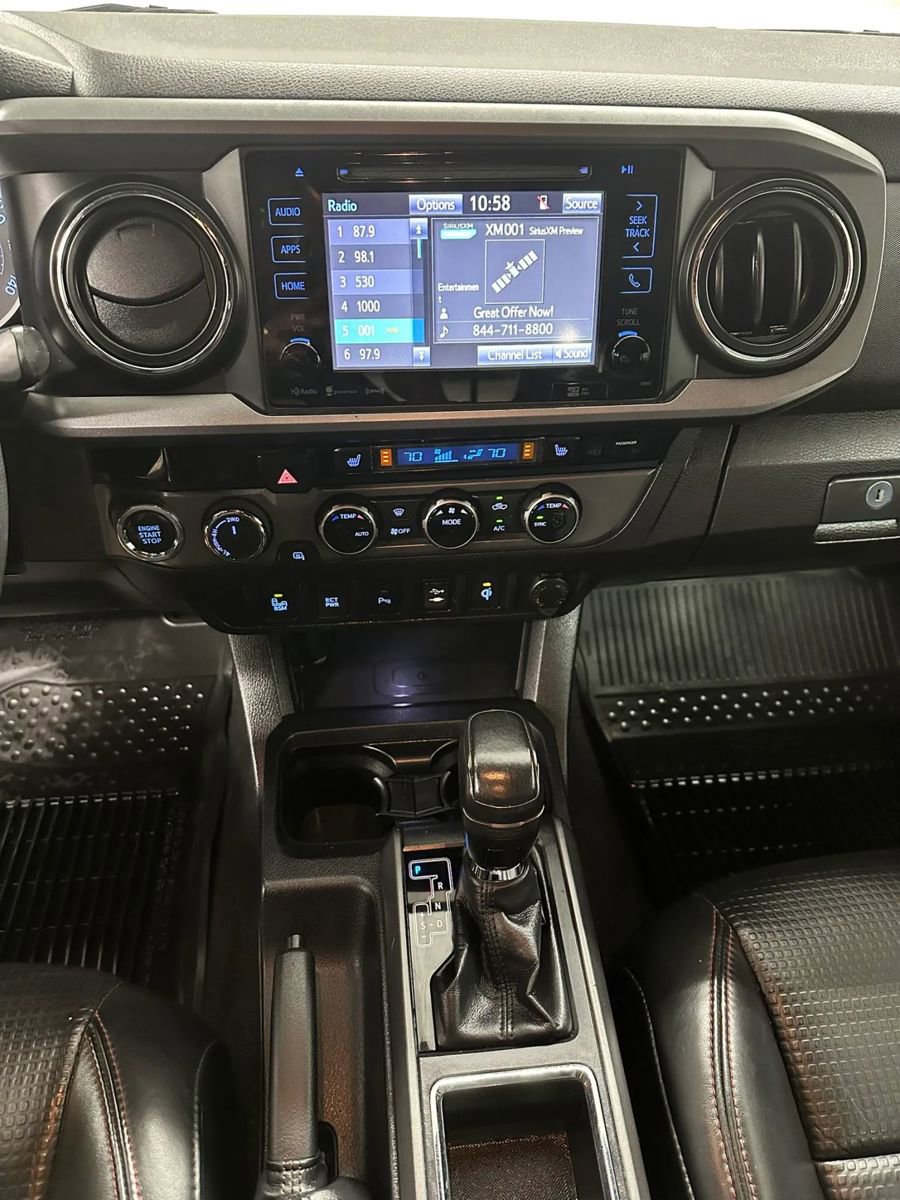 Used 2017 Toyota Tacoma TRD Pro AWD/4WD image 25
