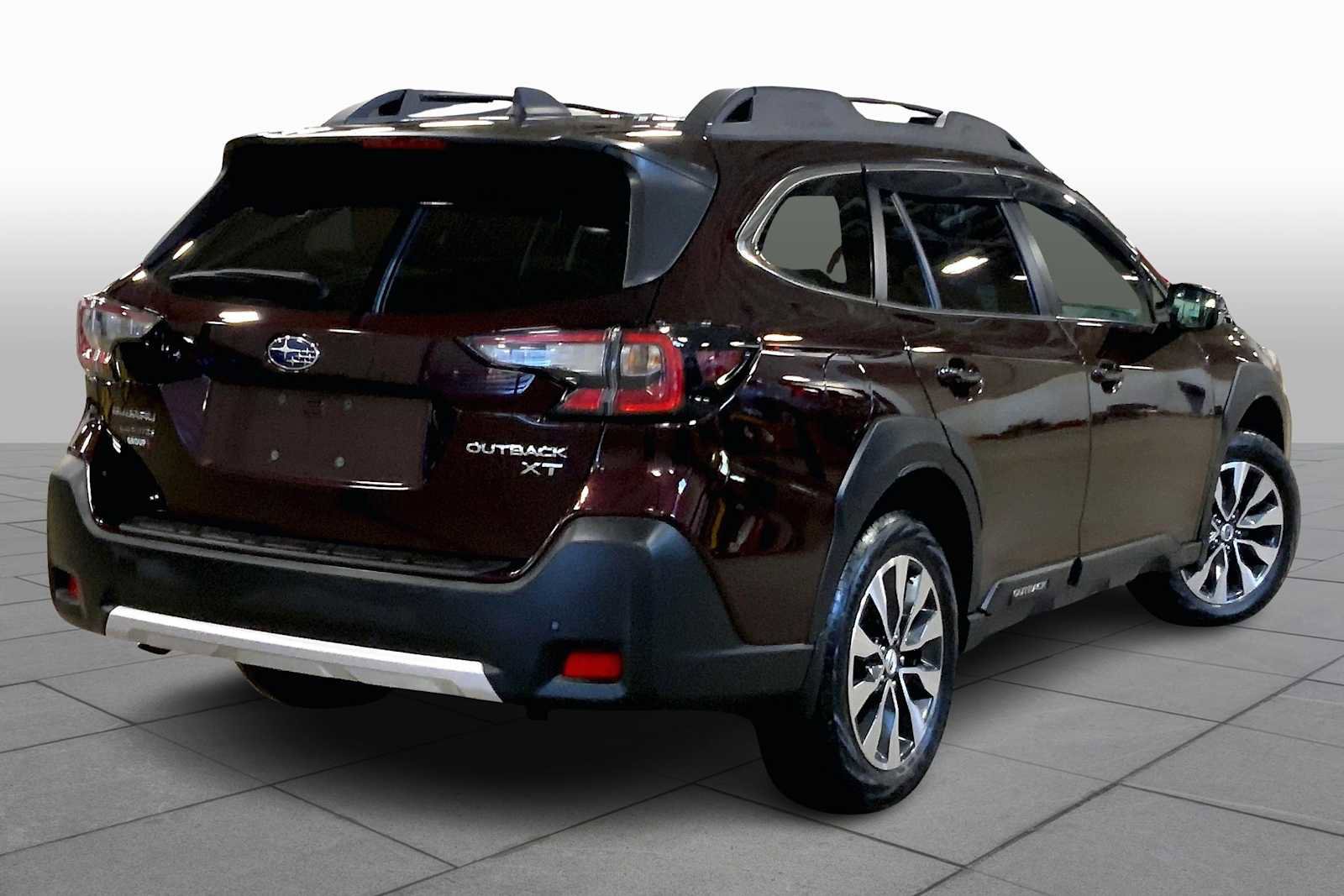 Used 2023 Subaru Outback Limited XT image 14