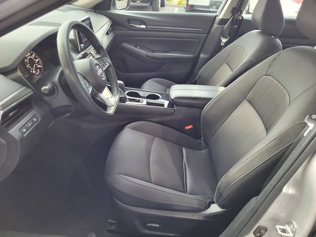 Used 2024 Nissan Altima 2.5 SV image 16