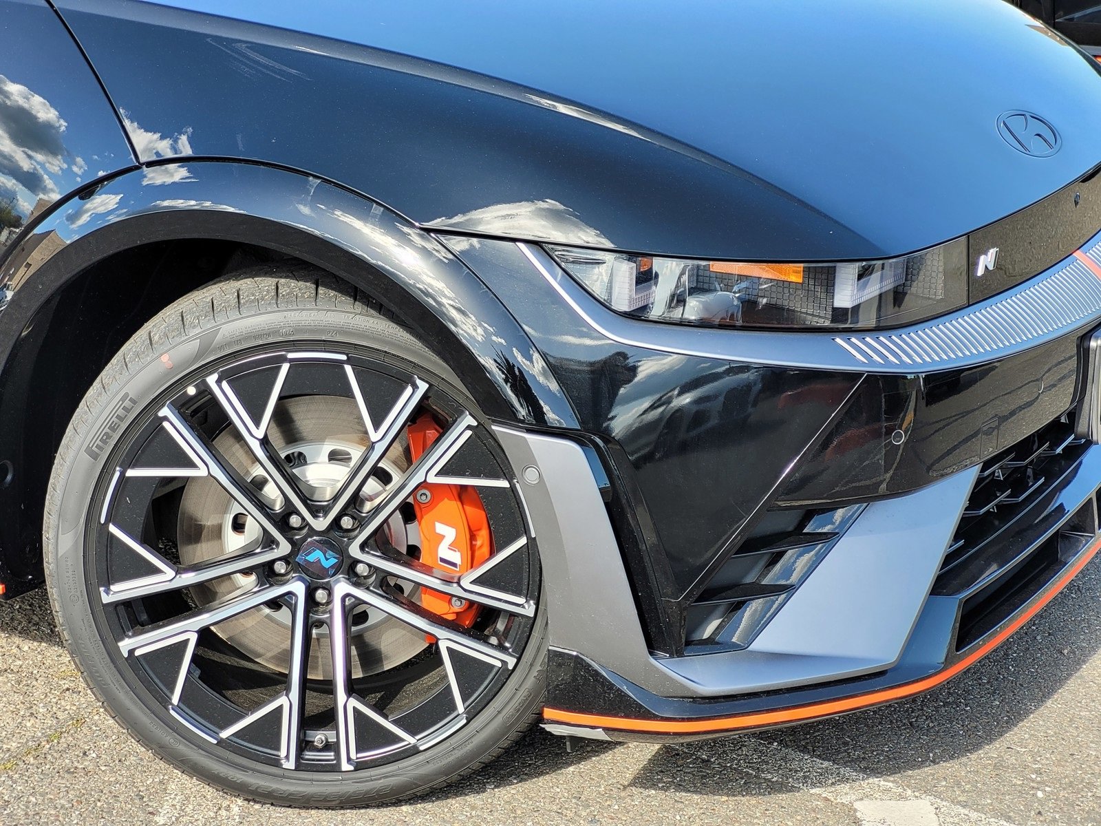 New 2025 Hyundai Ioniq 5 N image 3