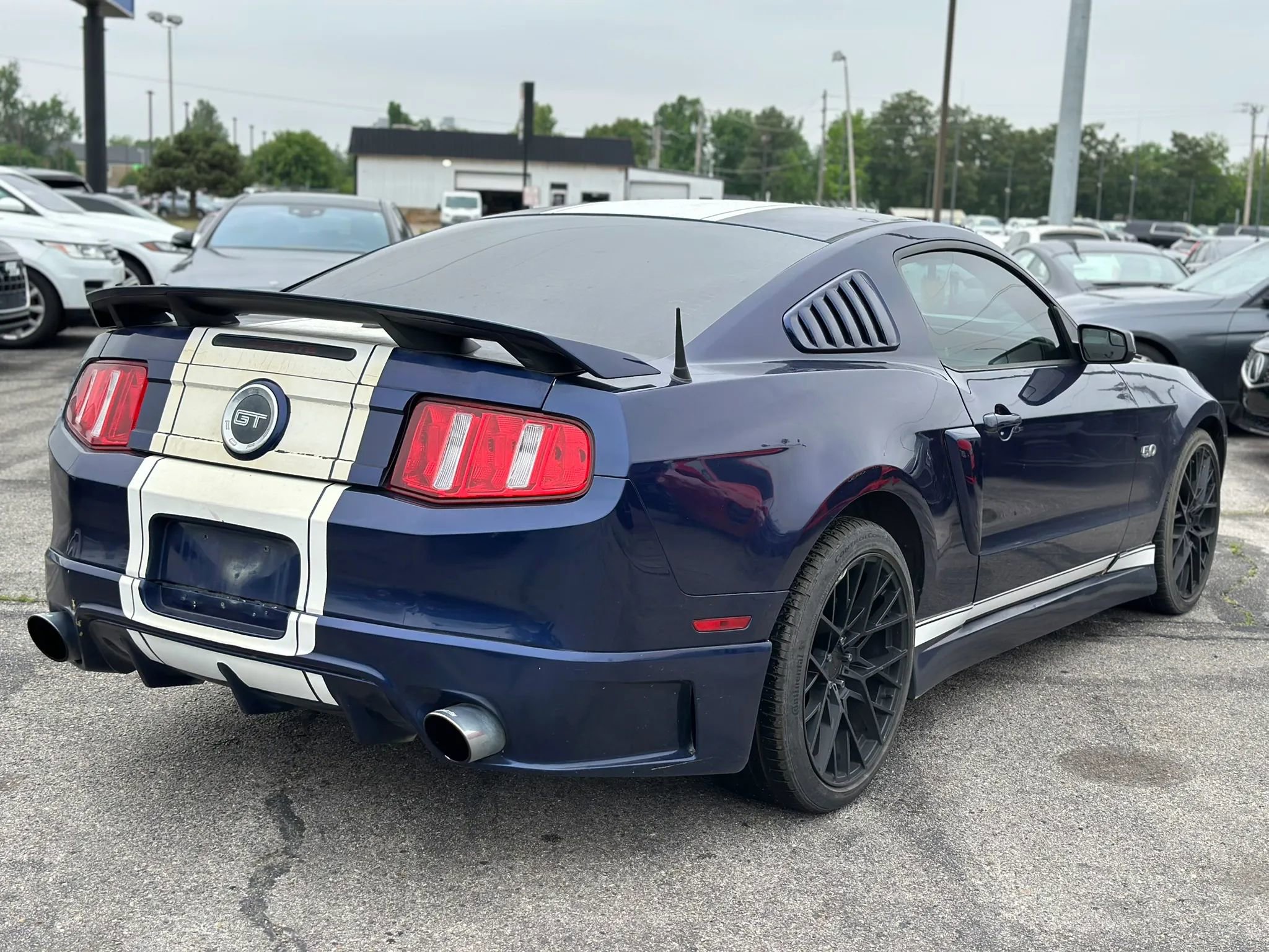Used 2012 Ford Mustang GT Premium w/ GT Coupe Accessory Pkg 5 image 6
