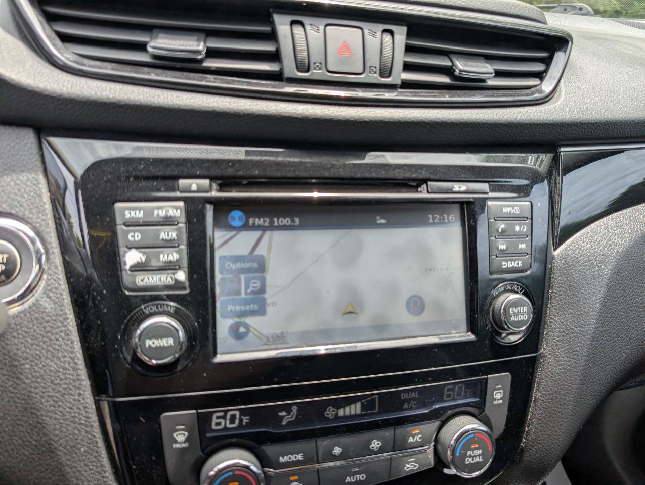 Used 2018 Nissan Rogue Sport SL w/ SL Premium Package FWD image 17