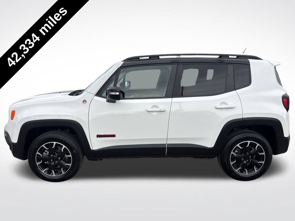 Used 2023 Jeep Renegade Trailhawk AWD/4WD video 2