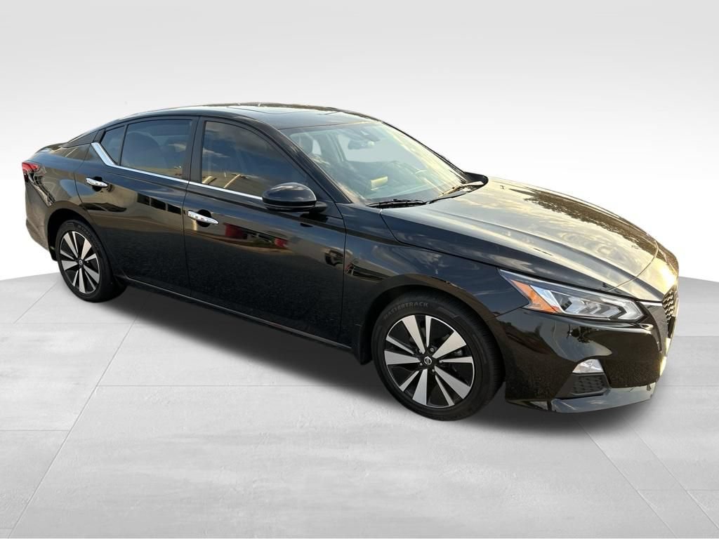 Used 2022 Nissan Altima 2.5 SV w/ SV Premium Package AWD/4WD image 8
