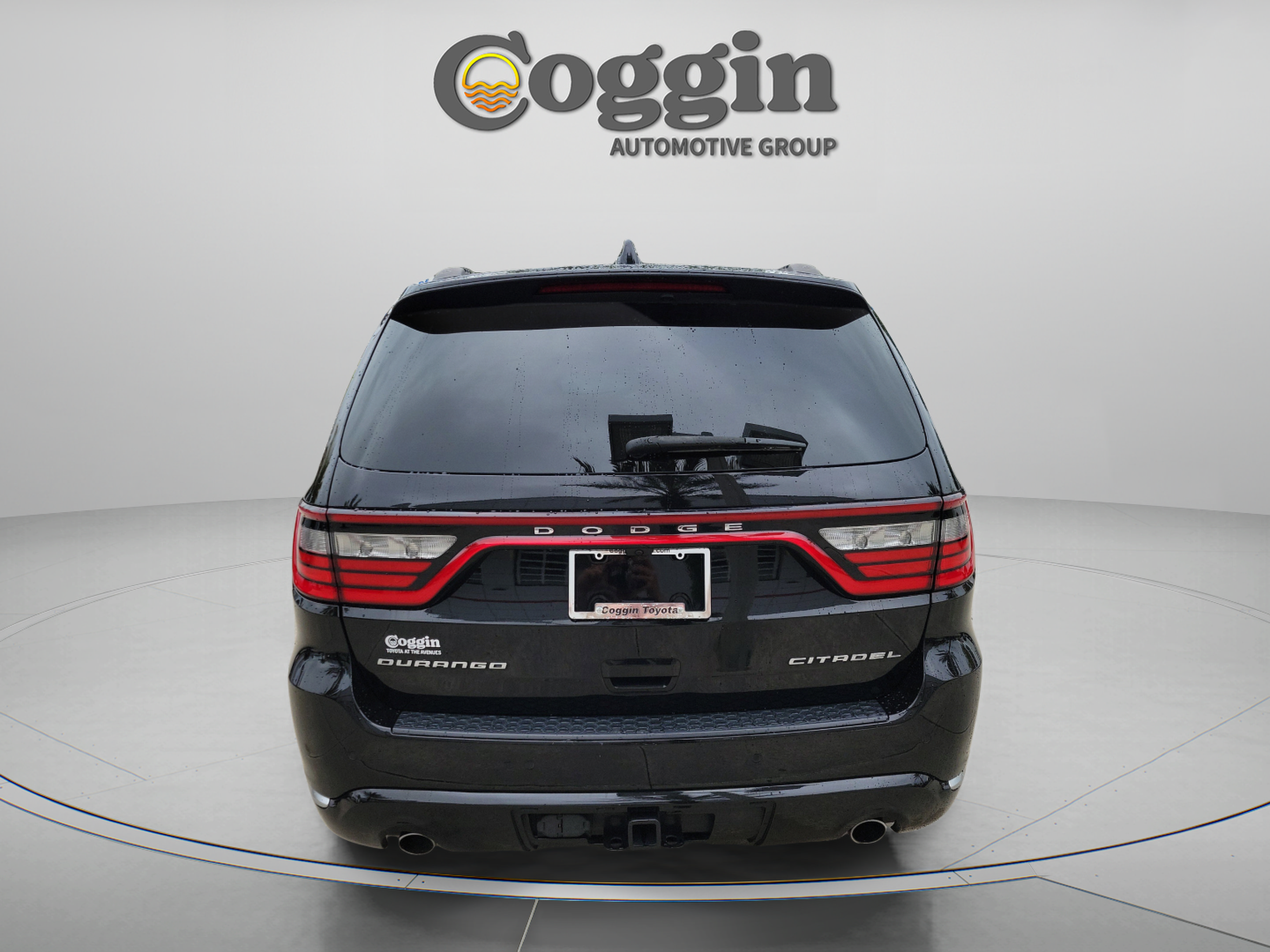 Used 2021 Dodge Durango Citadel RWD image 3