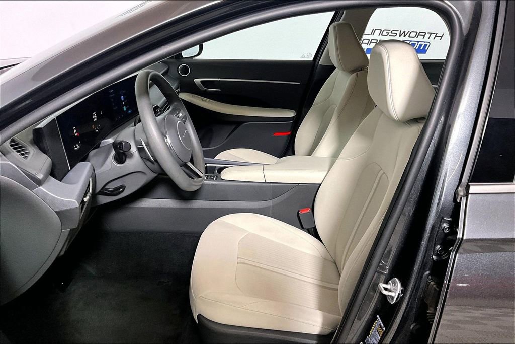 Used 2025 Hyundai Sonata SEL FWD image 20