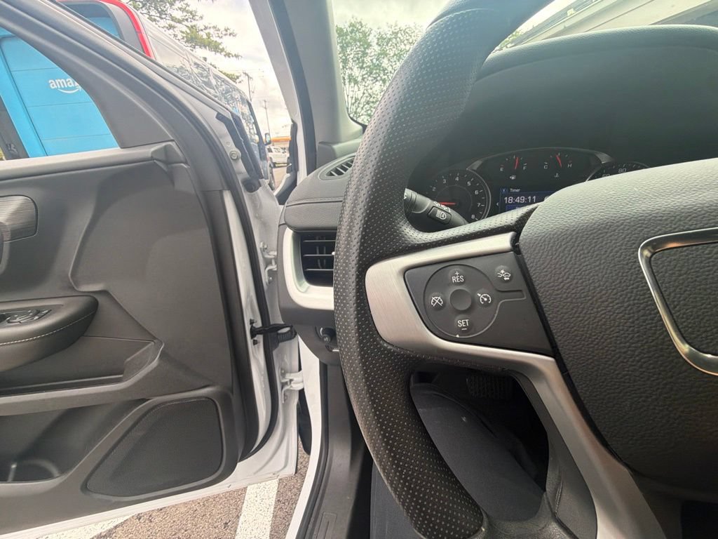 Used 2023 GMC Terrain SLE FWD image 9